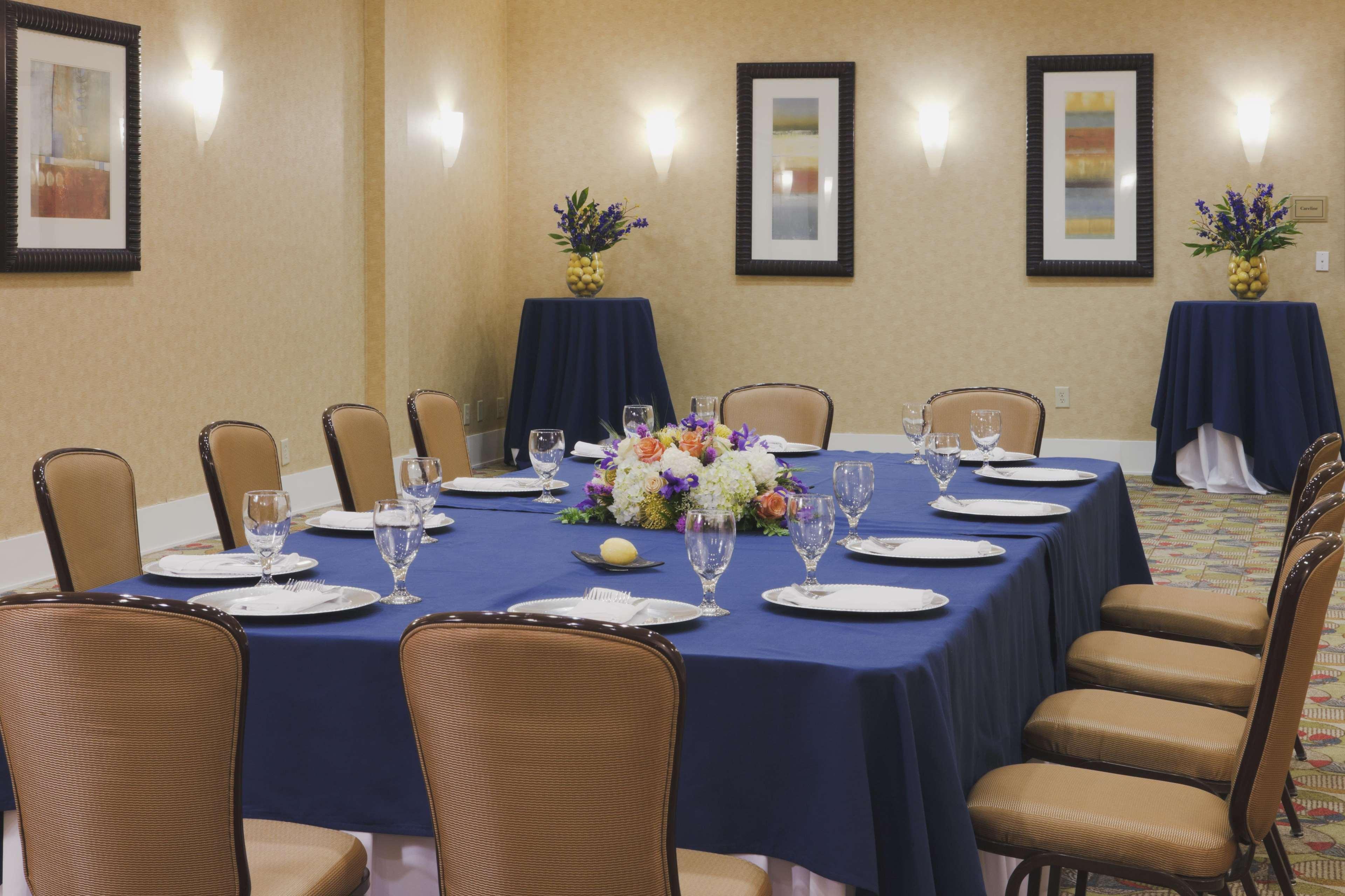 Hotel Doubletree By Hilton Columbus Restauracja zdjęcie