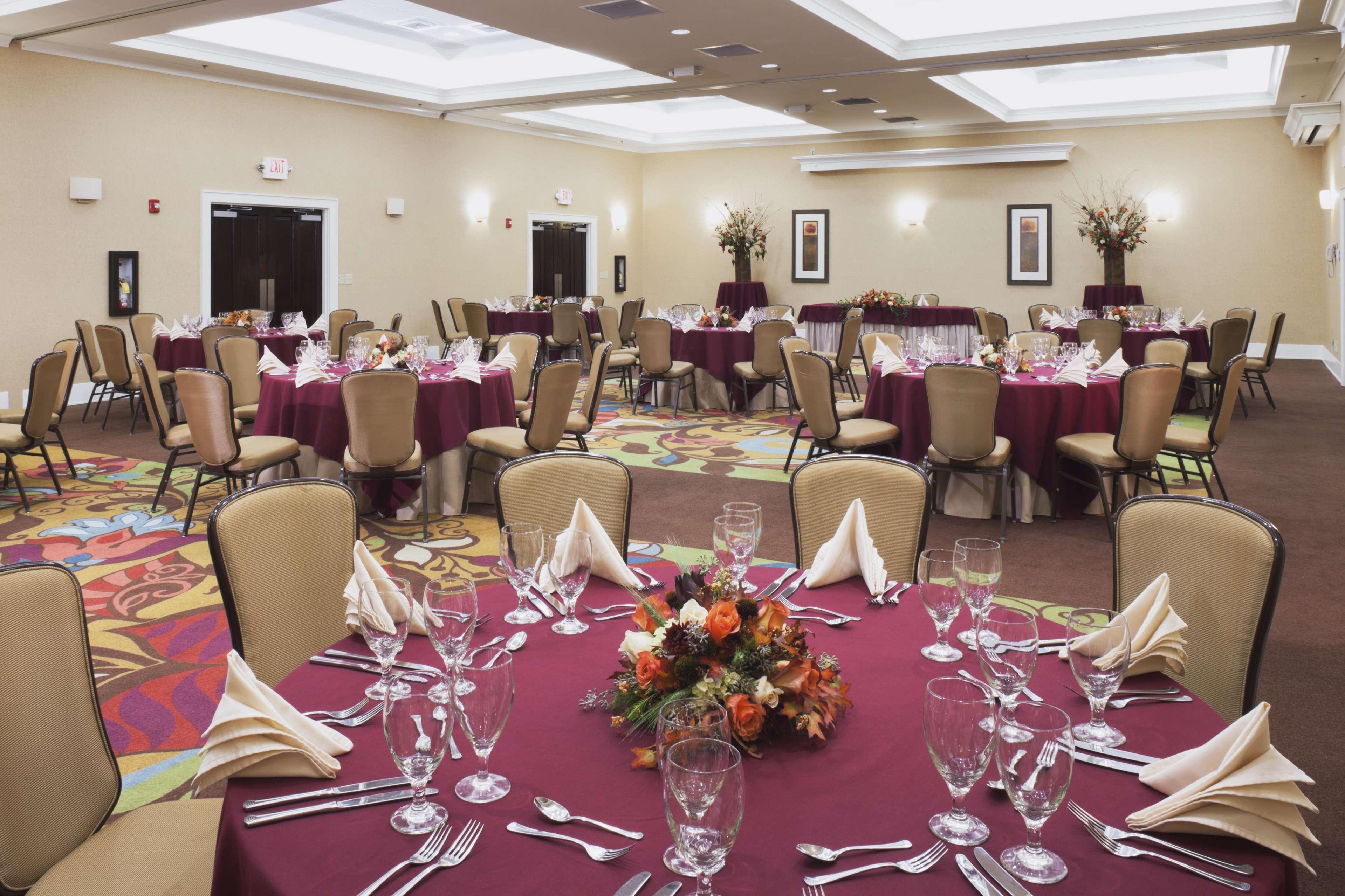 Hotel Doubletree By Hilton Columbus Restauracja zdjęcie
